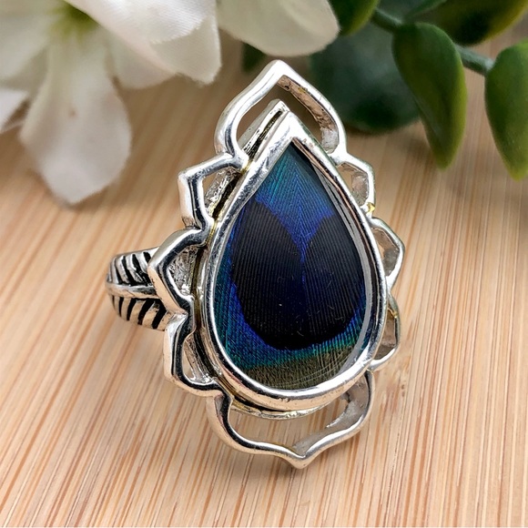 Lucky Brand Jewelry - Lucky Brand Lotus Peacock Feather Ring
